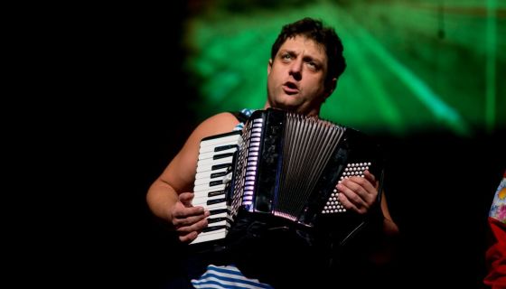 Спектакль «Последний этаж», Чехов