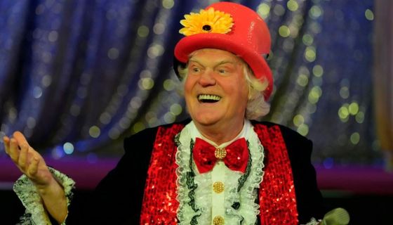 Шоу «Коты спасают мир», Дедовск