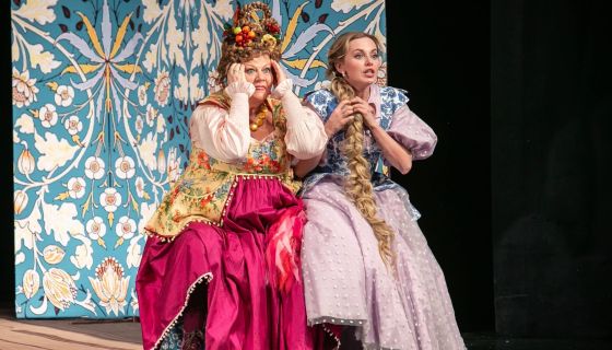 Спектакль «Не в свои сани не садись», Чехов