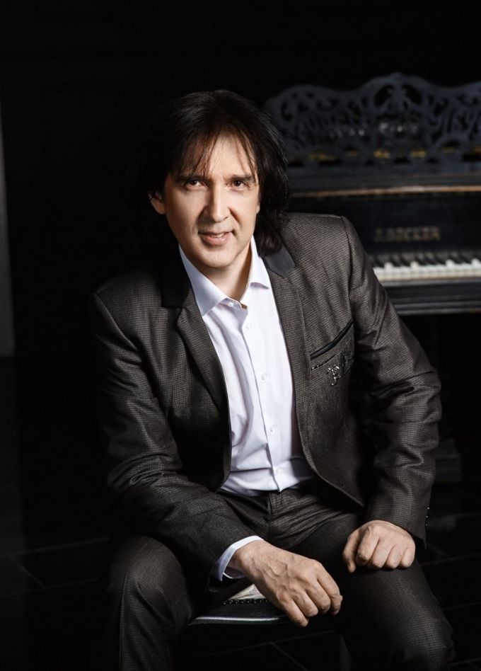 Кай Метов, Железнодорожный