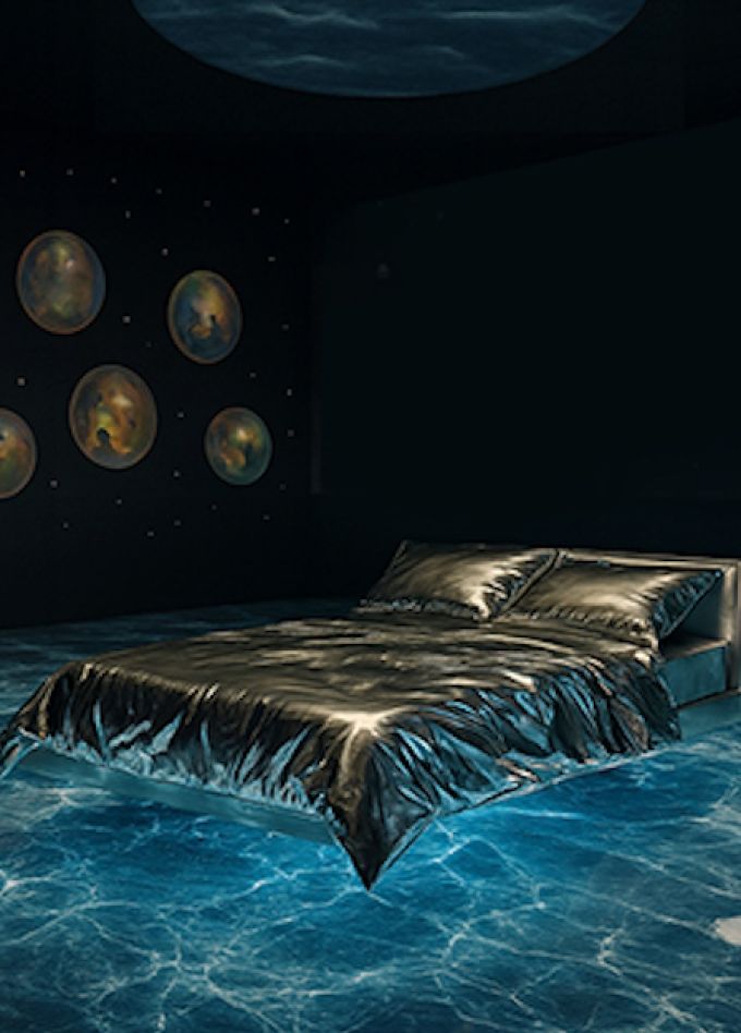 Сон в музее