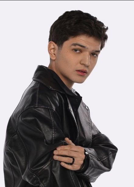 Akmal’, Лобня