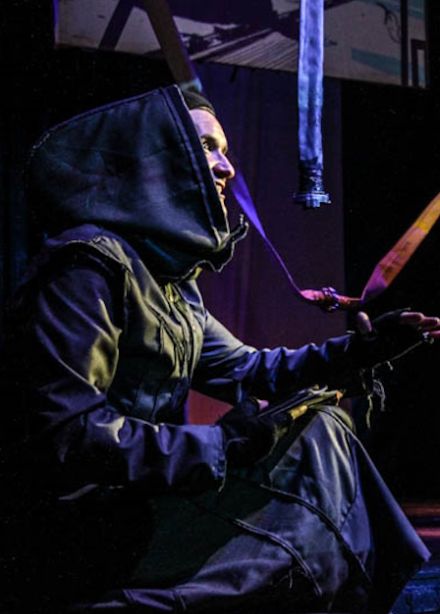 451 градус по Фаренгейту