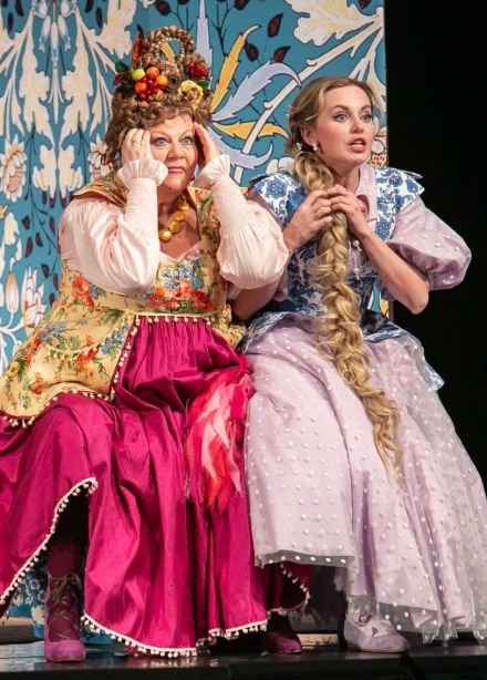 Спектакль «Не в свои сани не садись», Орехово-Зуево