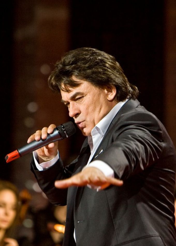 Александр Серов, Королев