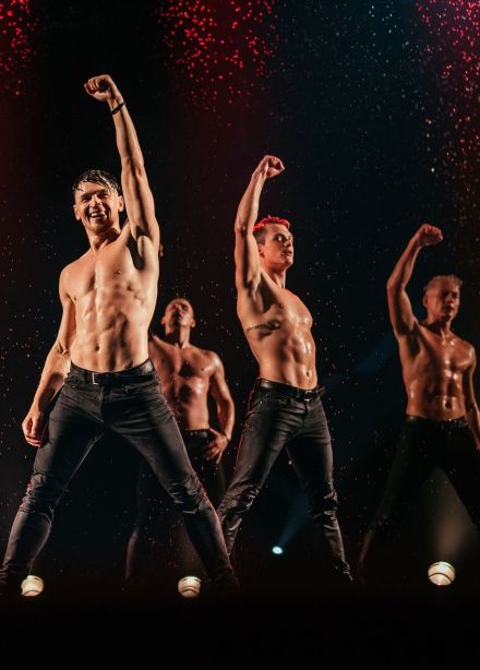 Шоу под дождём V. Признание в любви, Серпухов