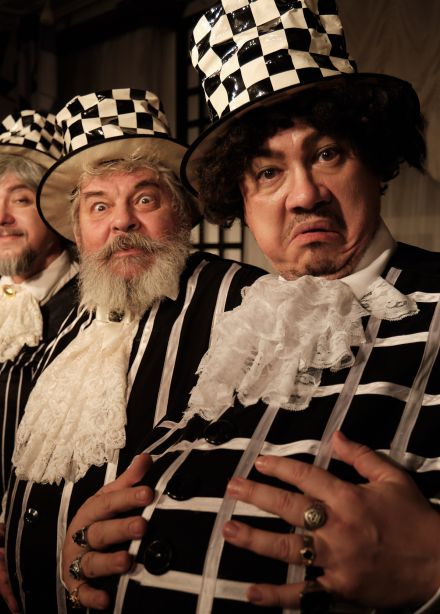 Три толстяка