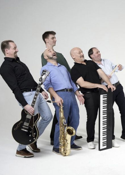 Ансамбль «Лётный Сезон»